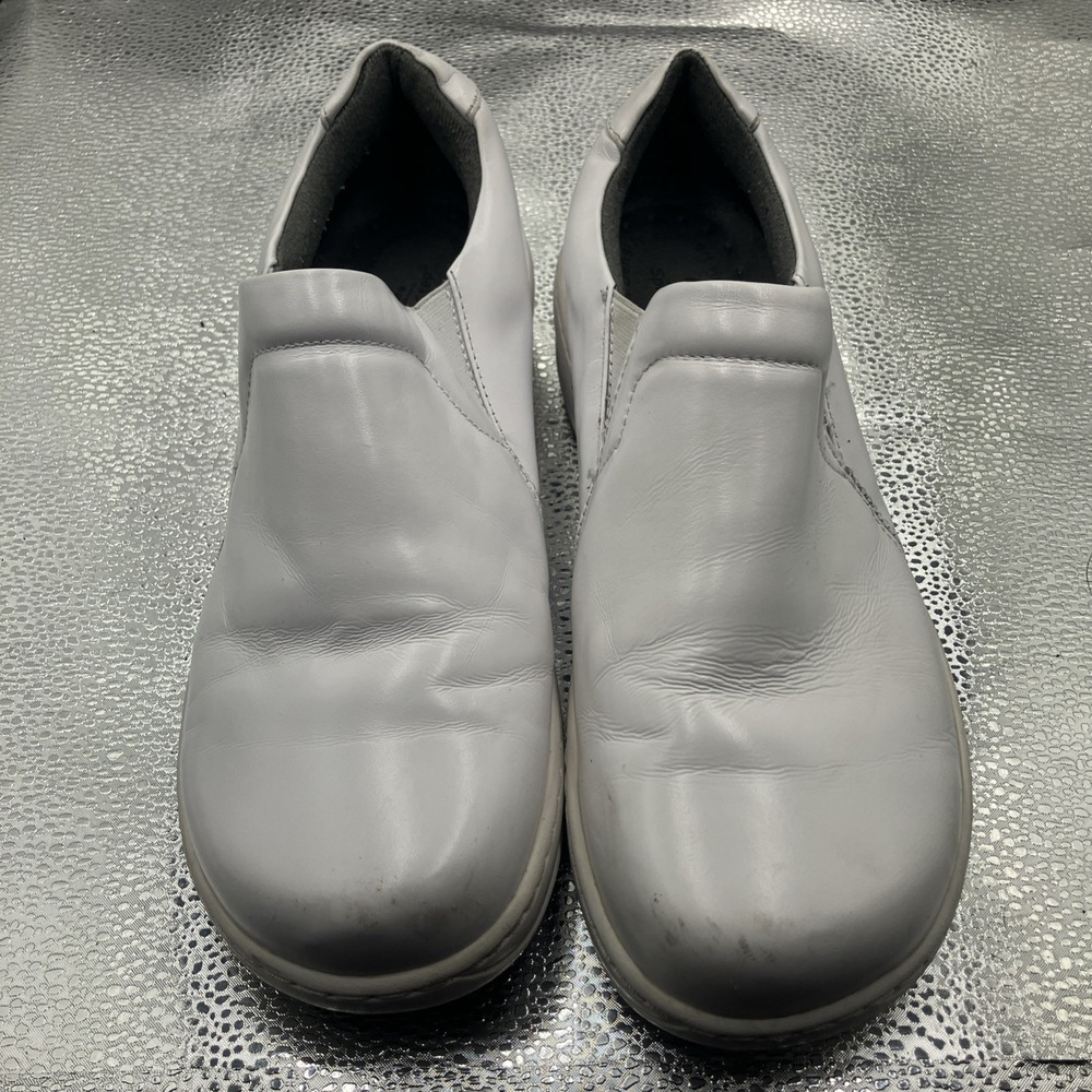 SPRING STEP WHITE LEATHER SLIP ON FAST DRYING SNEAKER NURSE SHOE SIZE 9 WOMENS